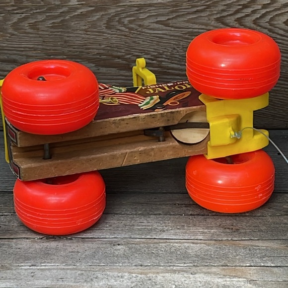 Collectible Vintage Jalopy Pull Toy :: Clown Car :: 1965 :: Fisher Price - Picture 6 of 11